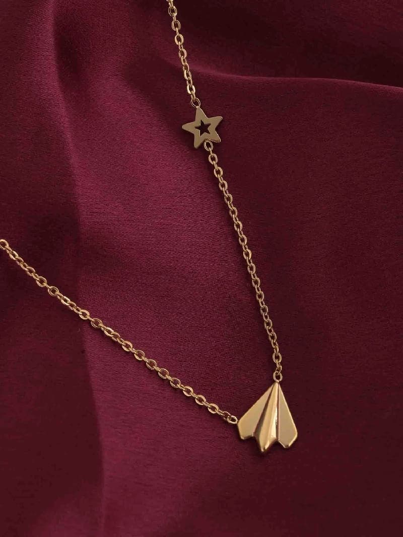 Women's Gold Plated Simple Chain Necklace with Star Charm Waterproof & Anti-Tarnish