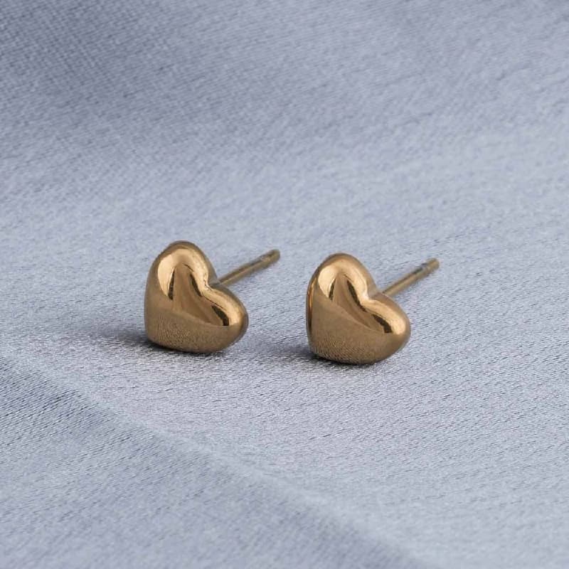 Women's Gold Plated Minimalist Heart Stud Earrings Waterproof & Anti-Tarnish