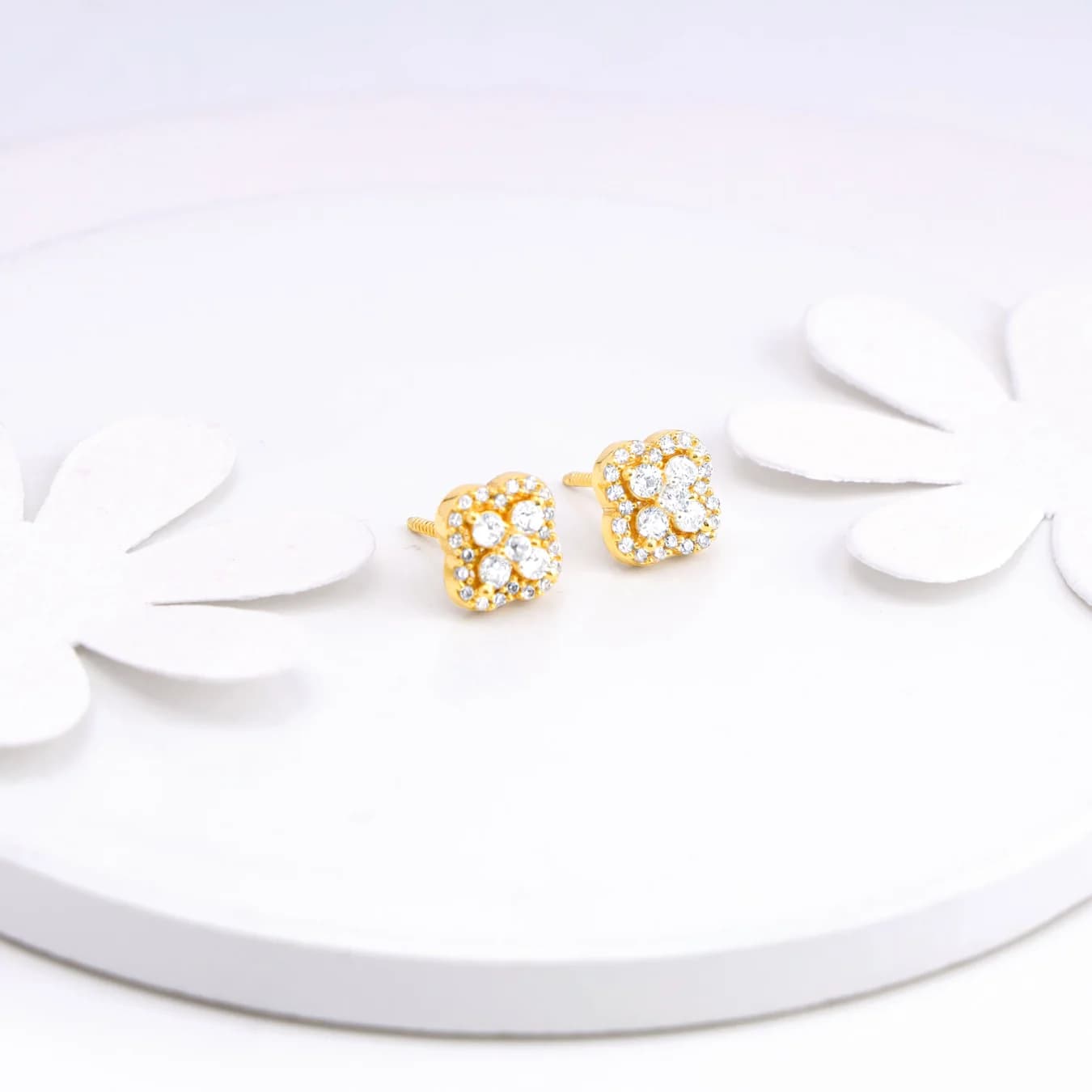 Women's Golden Pansy Flower Earrings