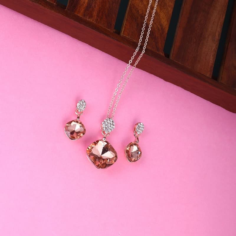 Women's Brown Casual Pendants & Earring Set