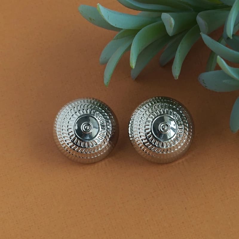 Women's Elegant Round Silver Stud Earring