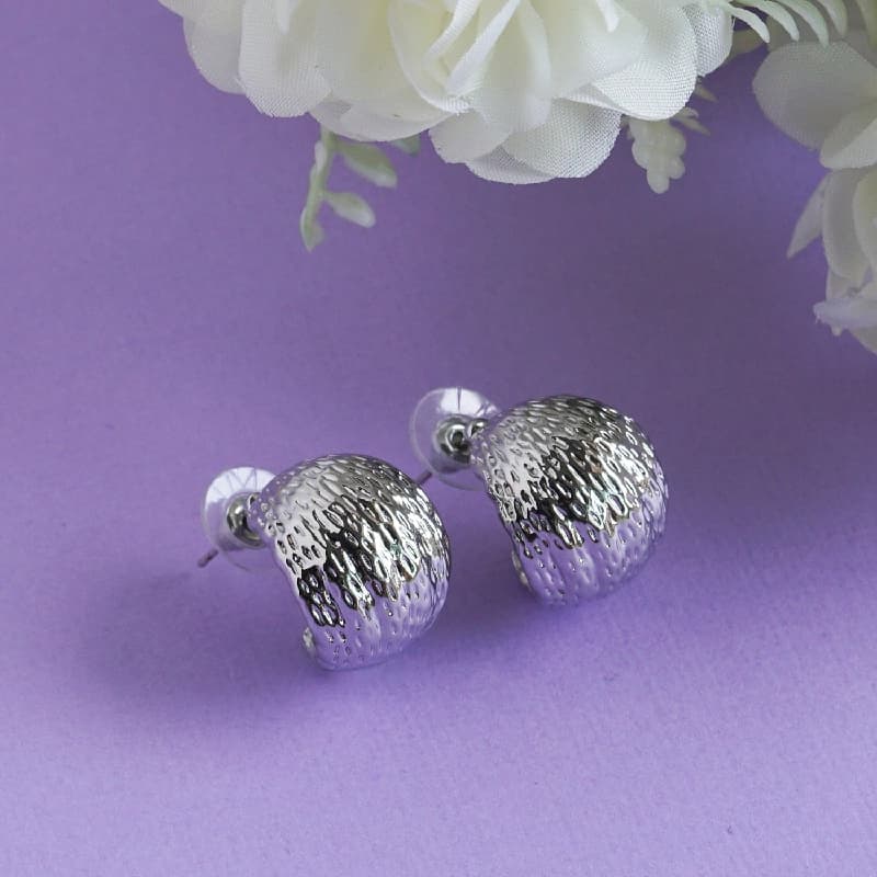 Women's Etched Silver Oval Round Metal Stud Earring