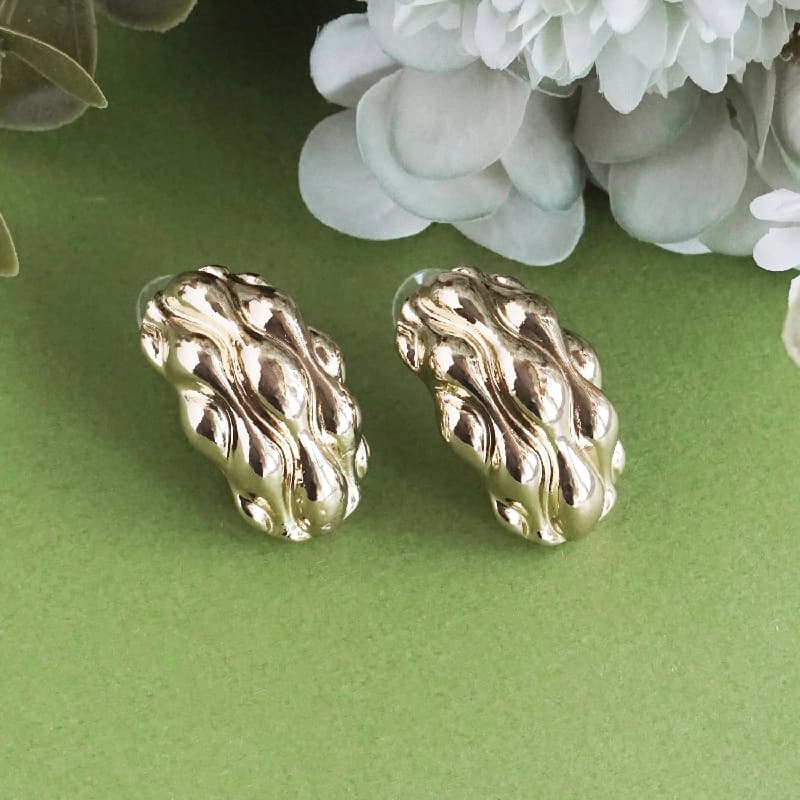 Women's Abstract Golden Stud Earing