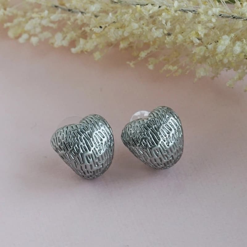 Women's Etched Silver Plated Heart Shape Metal Stud Earring