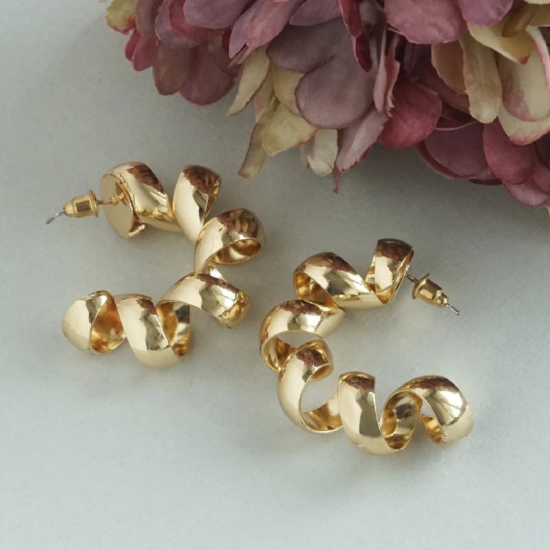 Women's Golden Twisted Hoop Earring