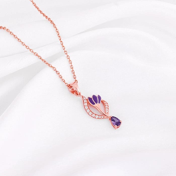 Women's Rose Gold Flowing Crocus Pendant with Link Chain