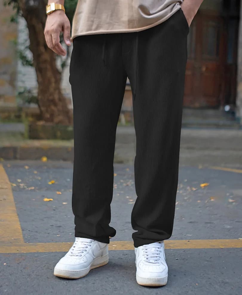 Men's Black Casual Textured Regular Fit Trackpant