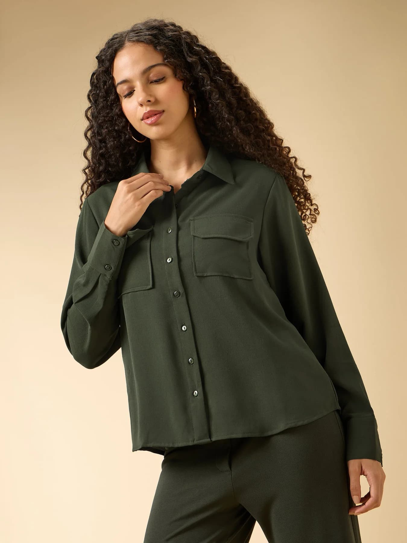 Women's Green Casual Solid Regular Fit Shirt