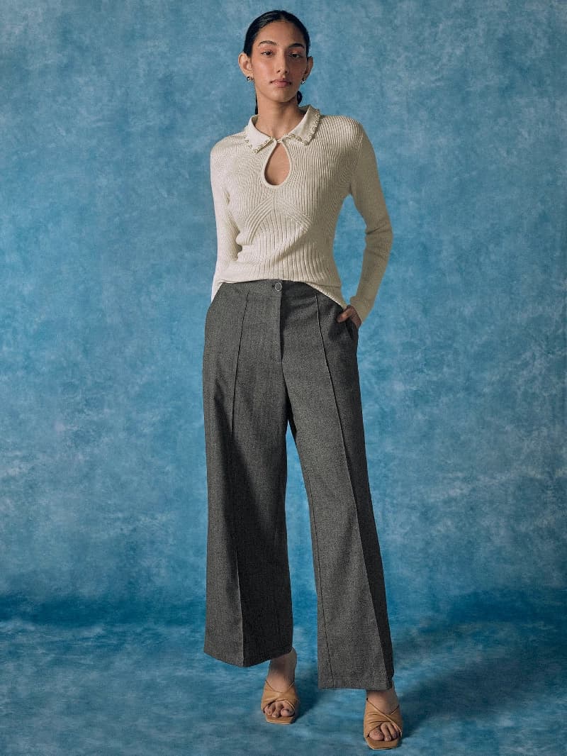 Women's Off White Casual Solid Top