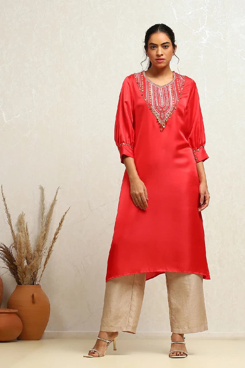 Women's Red Festive Solid Regular Fit Kurta