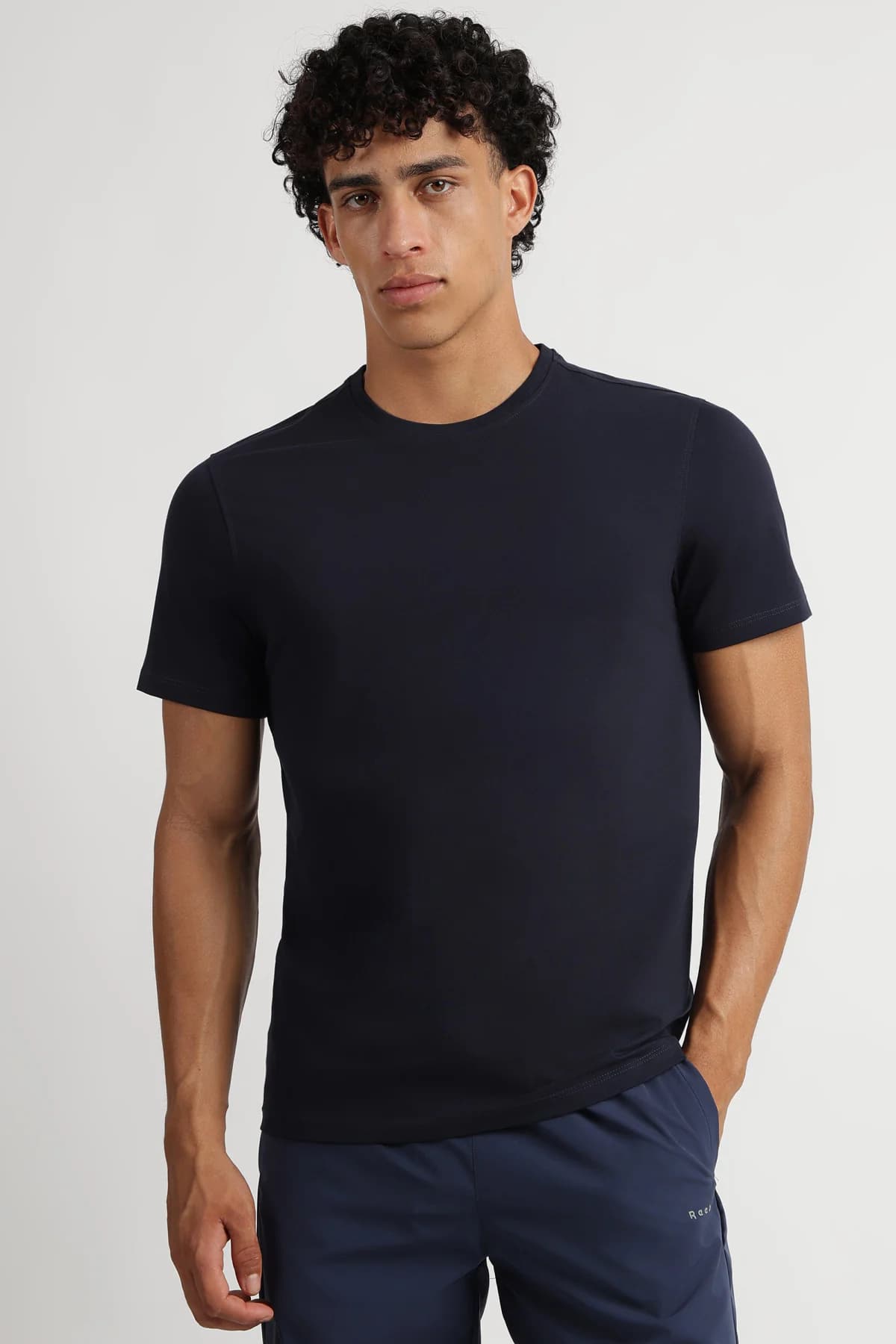 Men's Navy Casual Solid Regular Fit Tshirt
