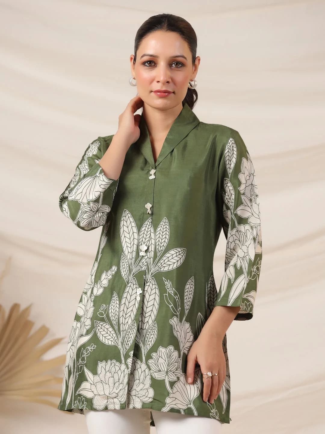 Women's Green Casual Floral Regular Fit Top