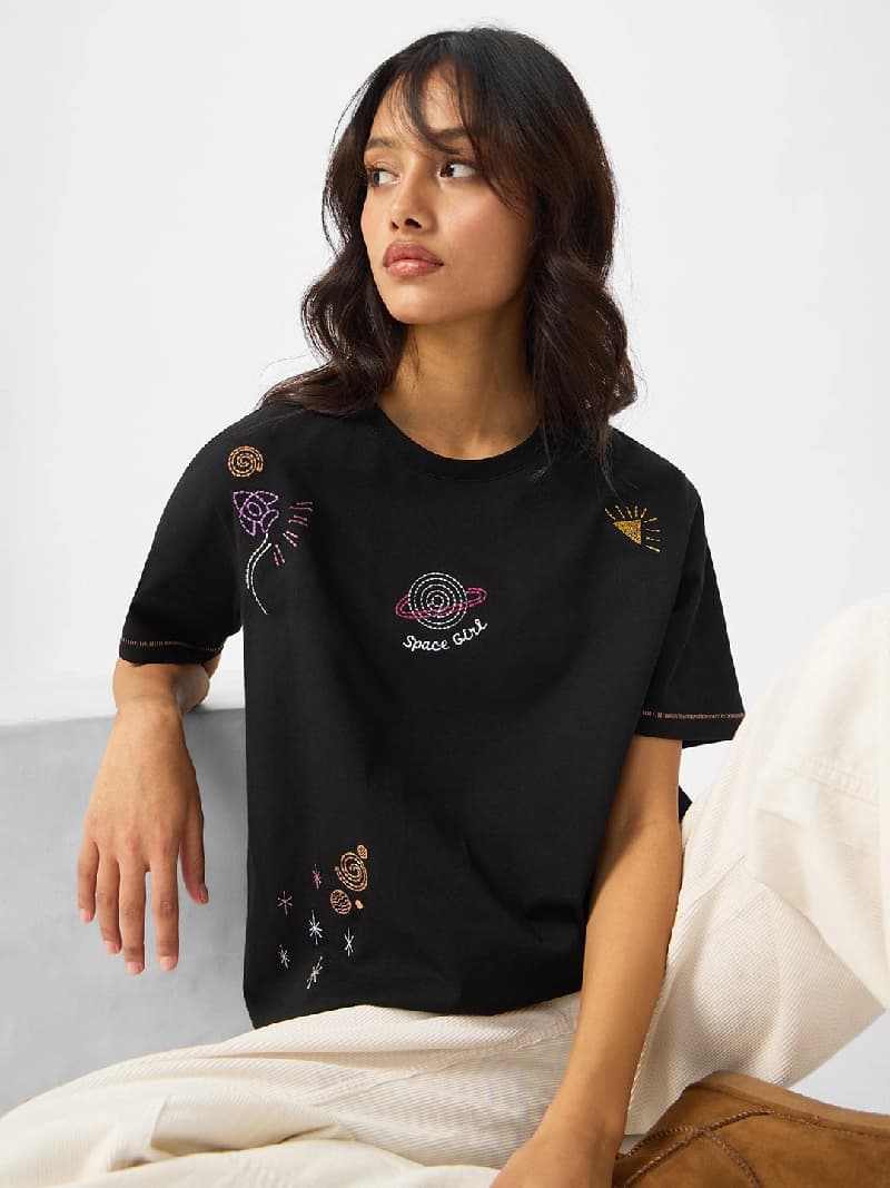 Women's Black Casual Regular Fit Tshirt