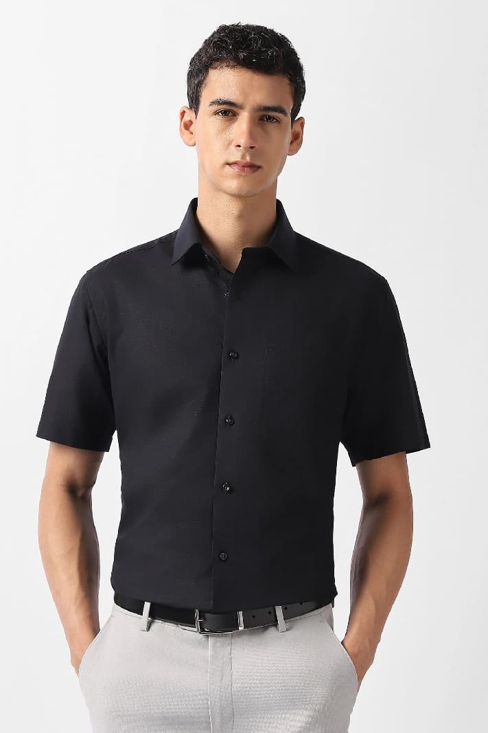 Men's Black Formal Textured Regular Fit Shirt