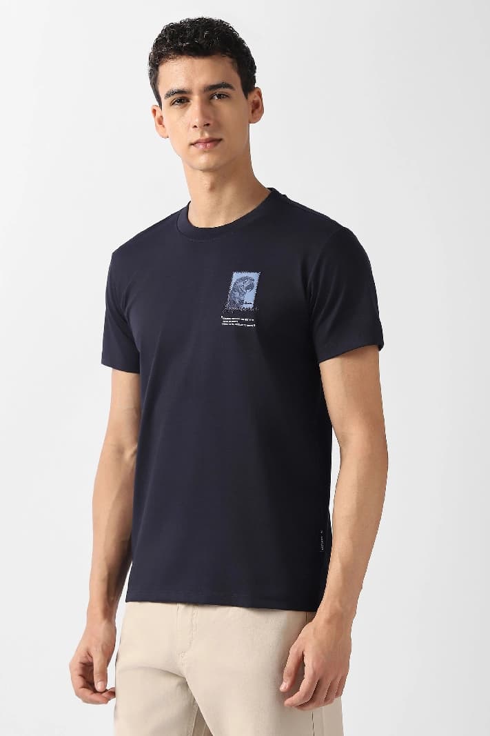 Men's Navy Casual Solid Regular Fit Tshirt