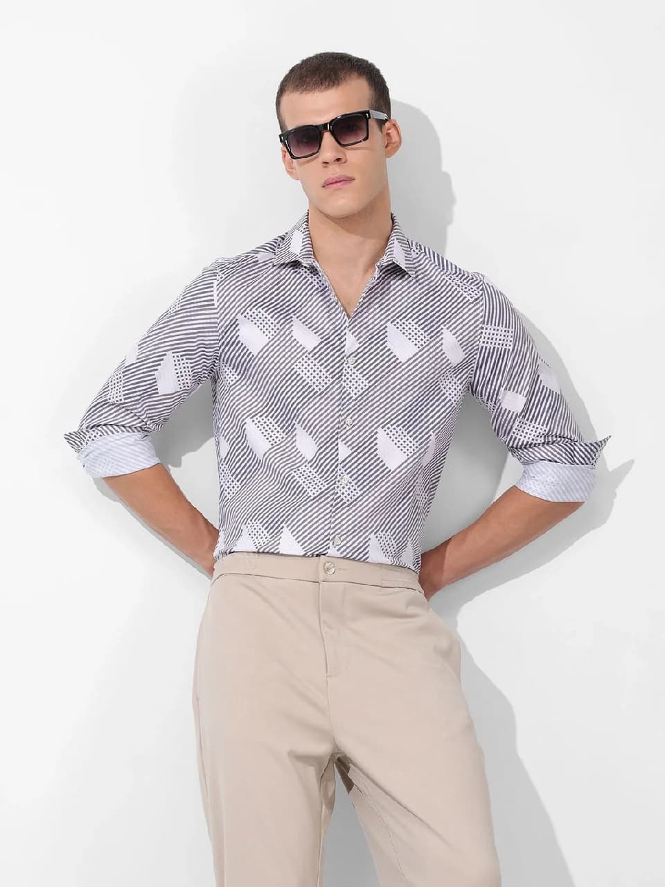 Men's White Casual Printed Slim Fit Shirt