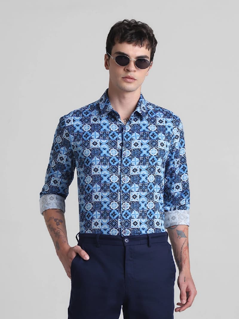 Men's Blue Casual Slim Fit Half Sleeves Shirt