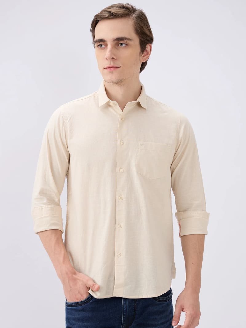 Men's Beige Casual Solid Slim Fit Shirt
