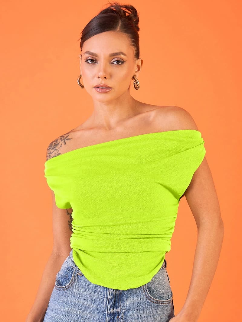 Women's Green Casual Solid Regular Fit Top