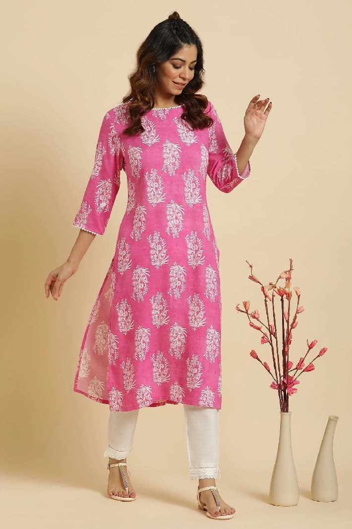 Women's Pink Casual Printed Regular Fit Kurta