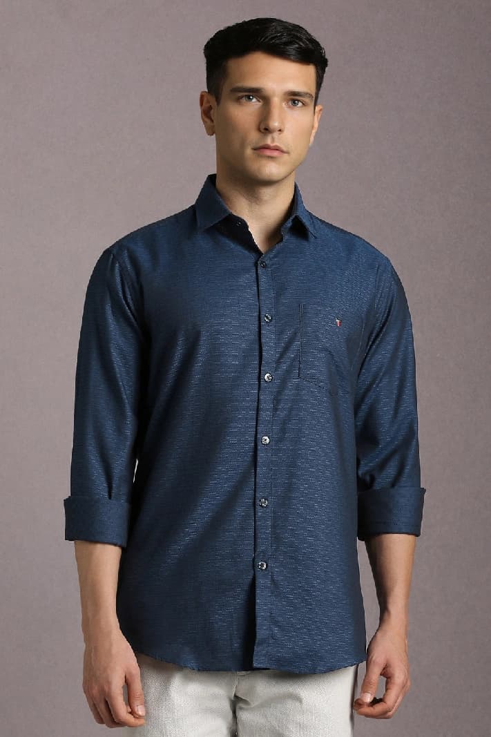 Men's Blue Casual Solid Slim Fit Shirt