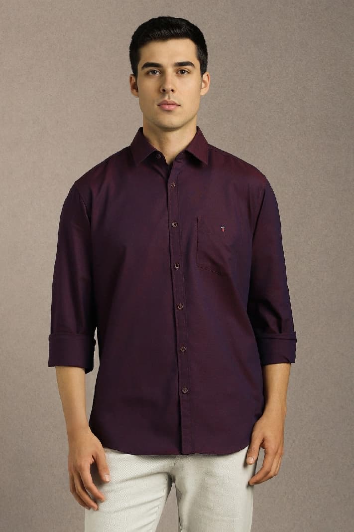 Men's Red Casual Solid Slim Fit Shirt