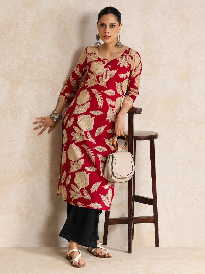 Women's Red Festive Printed Regular Fit Kurta