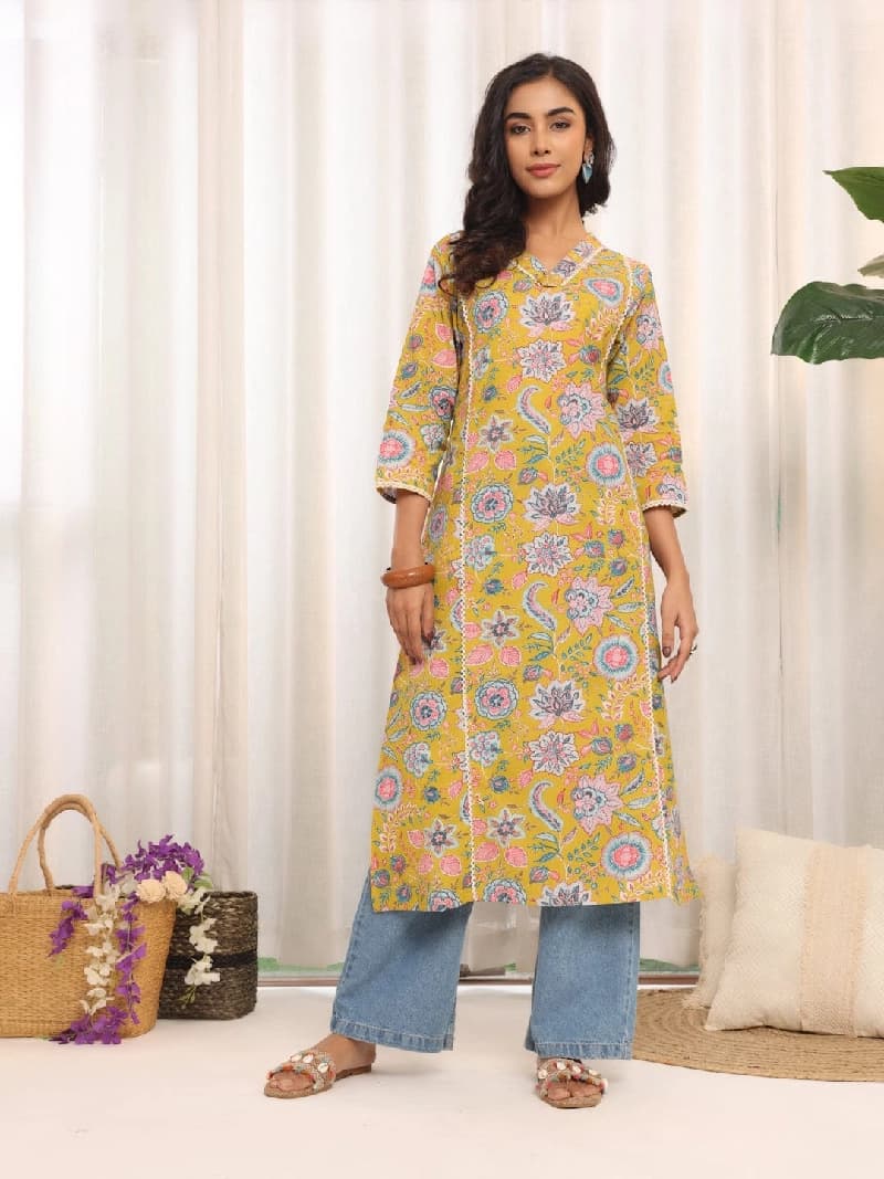 Women's Yellow Festive Printed Regular Fit Kurta
