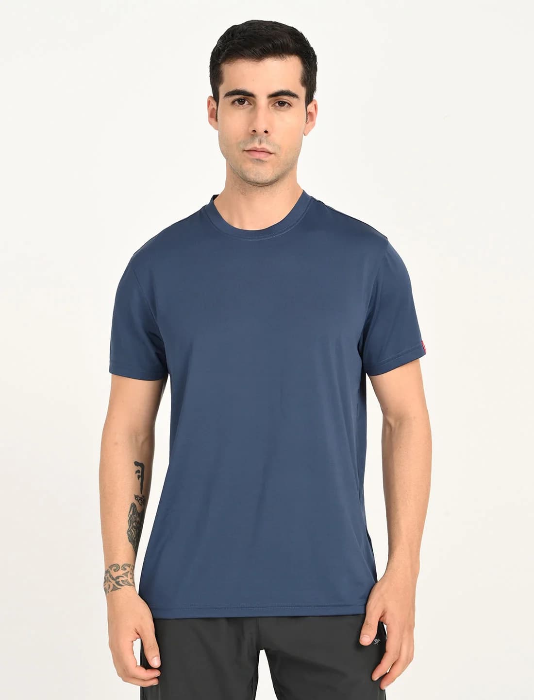 Men's Blue Casual Solid Regular Fit Tshirt