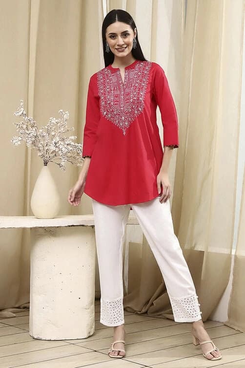 Women's Pink Festive Regular Fit Kurti