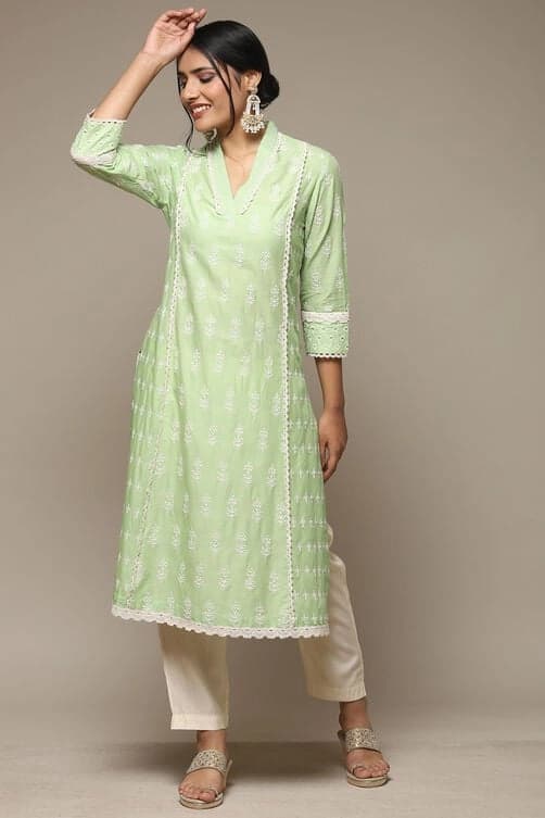 Women's Green Festive Regular Fit Kurta