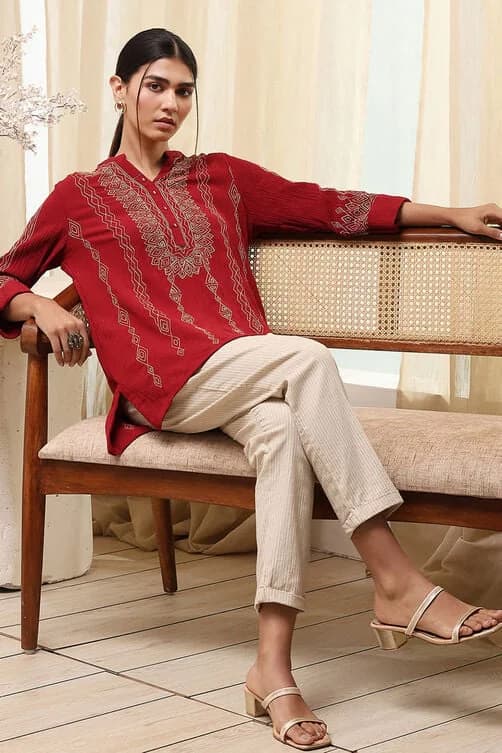 Women's Red Festive Regular Fit Kurti