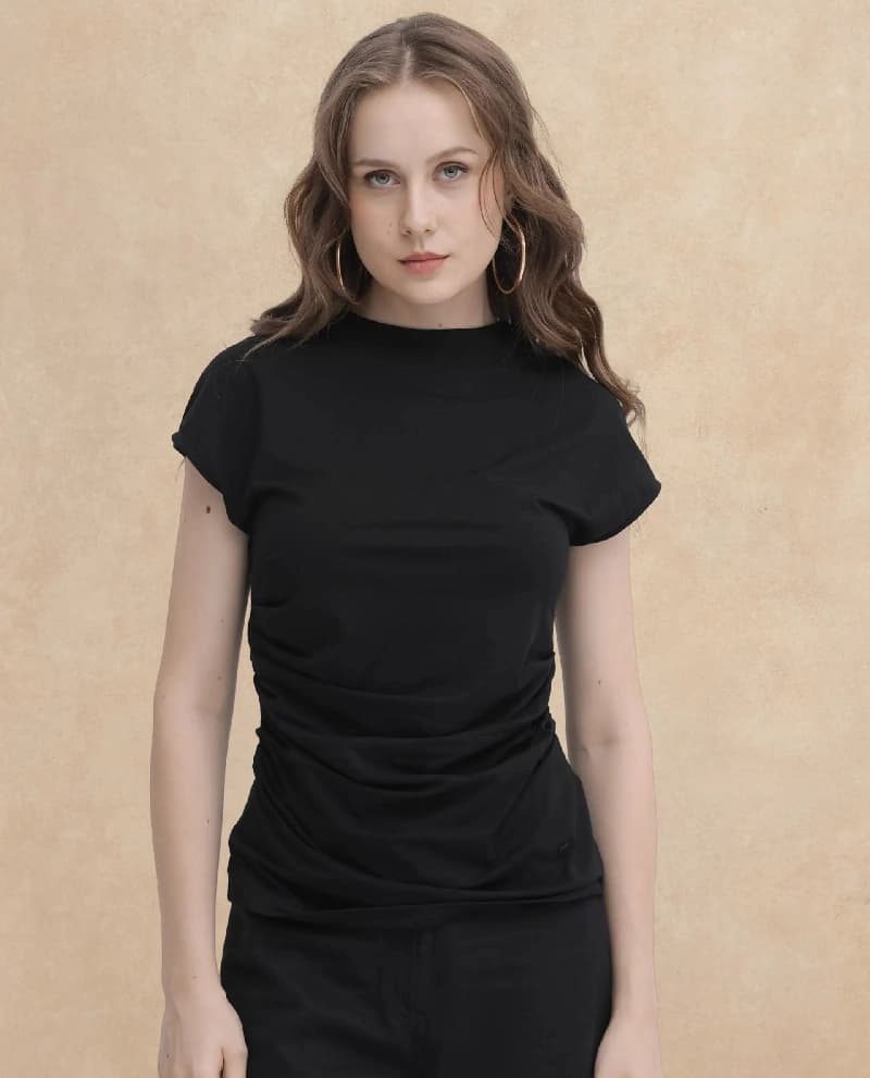 Women's Black Casual Solid Regular Fit Top