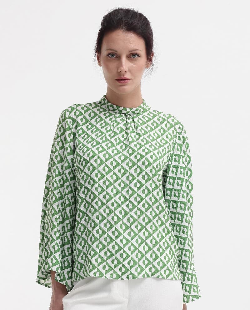 Women's Green Casual Printed Regular Fit Top