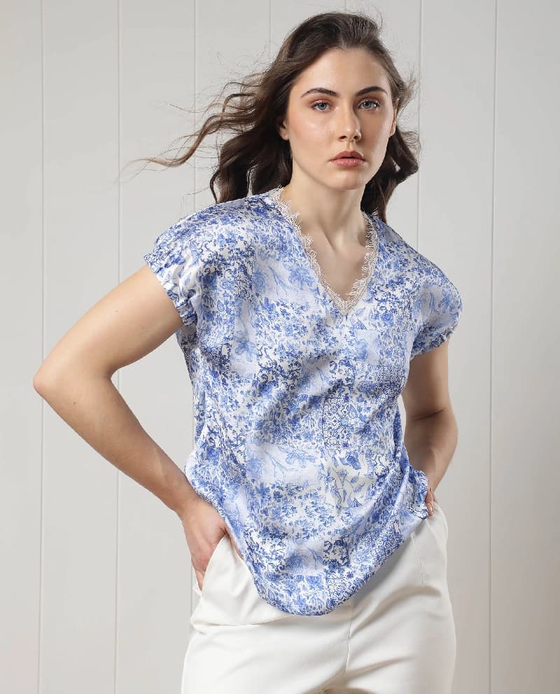 Women's Blue Casual Printed Regular Fit Top