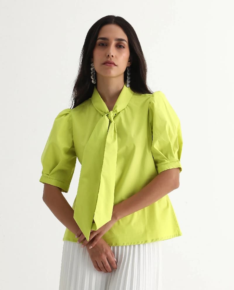 Women's Green Casual Solid Regular Fit Top