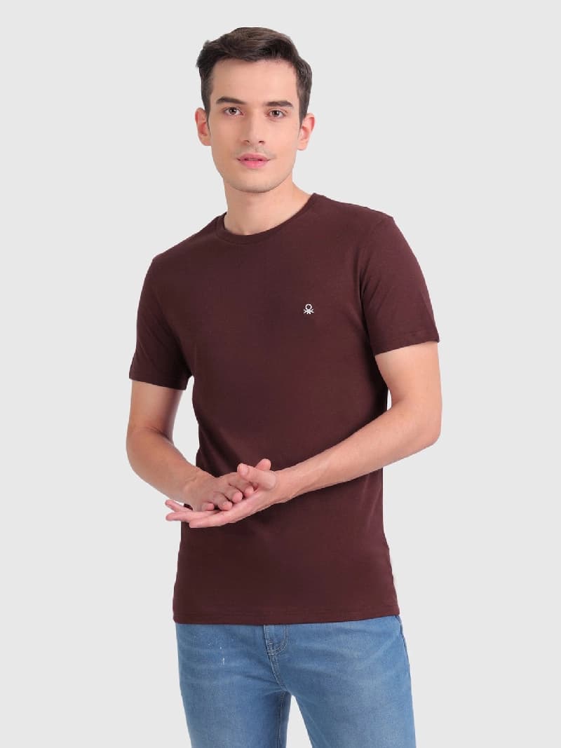 Men's Red Casual Solid Slim Fit Tshirt