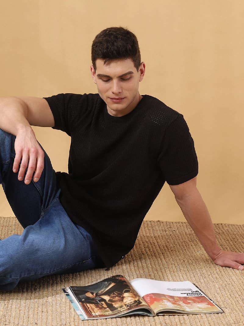 Men's Black Casual Solid Regular Fit Tshirt