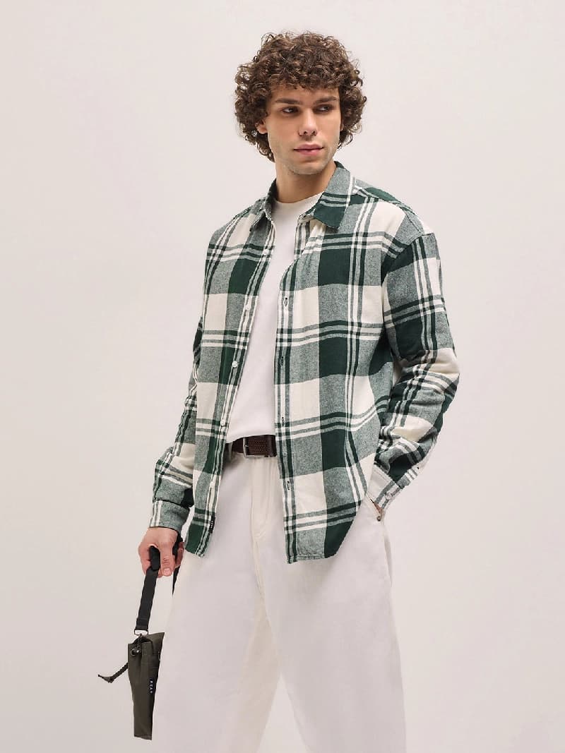 Men's Green Casual Checked Regular Fit Cotton Shirt
