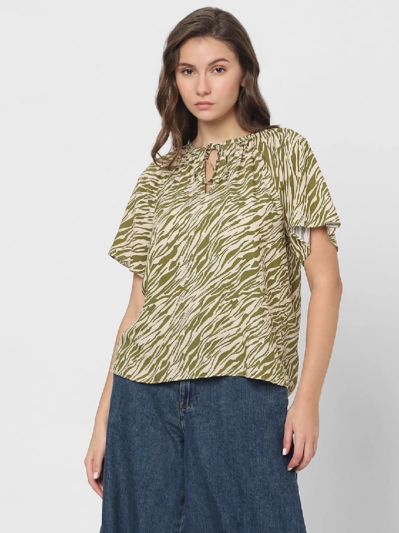Women's Green Casual Printed Regular Fit Top