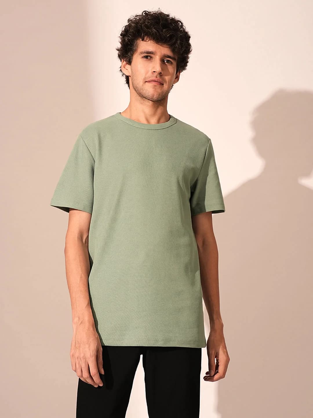 Men's Green Casual Regular Fit Solid Short sleeves Tshirt