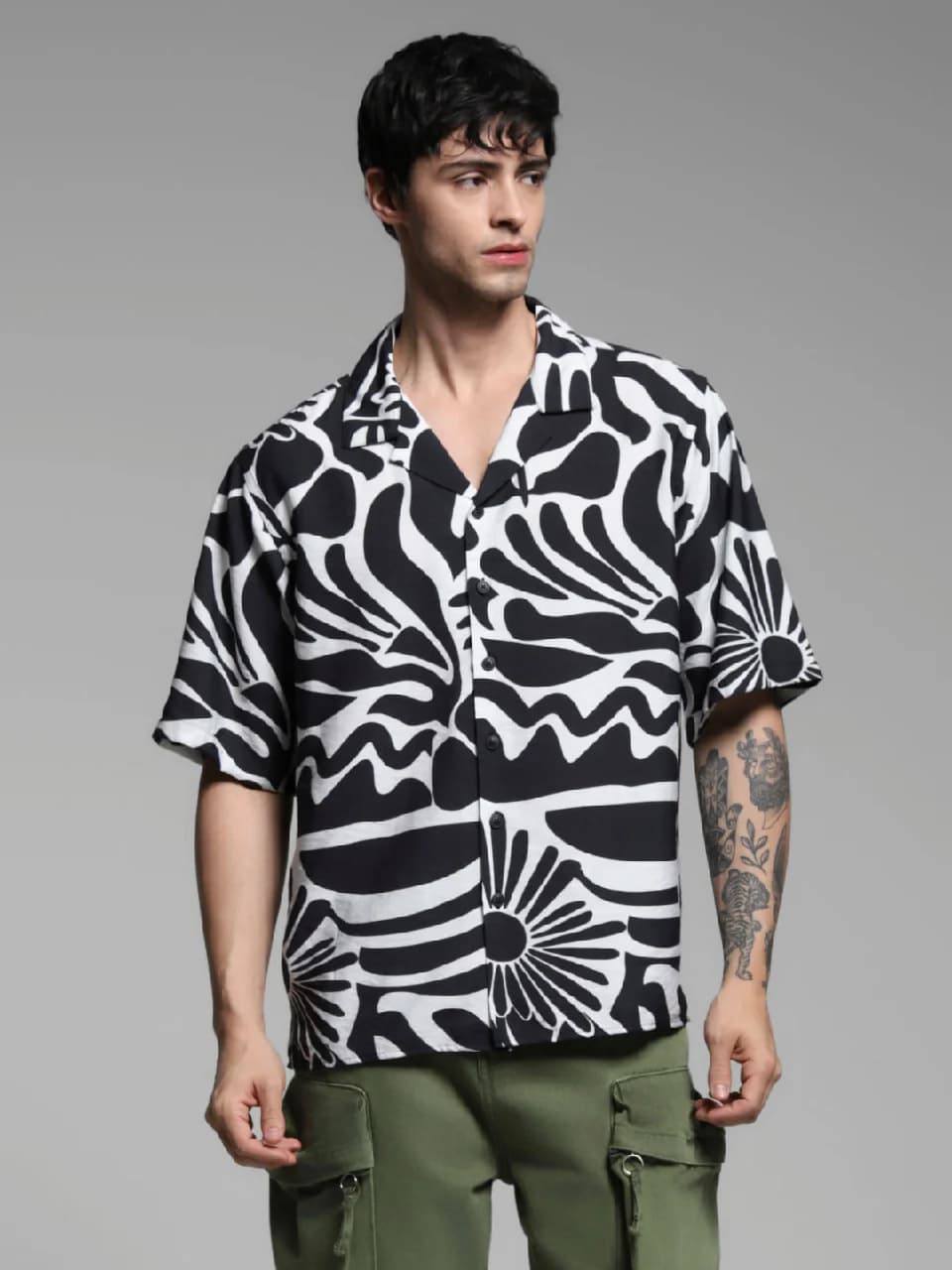 Men's Black Casual Oversized Fit Printed Half Sleeves Shirt