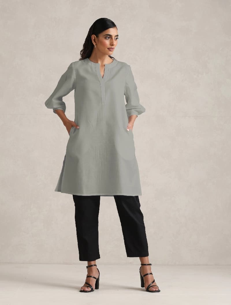 Women's Grey Casual Solid Regular Fit Kurta