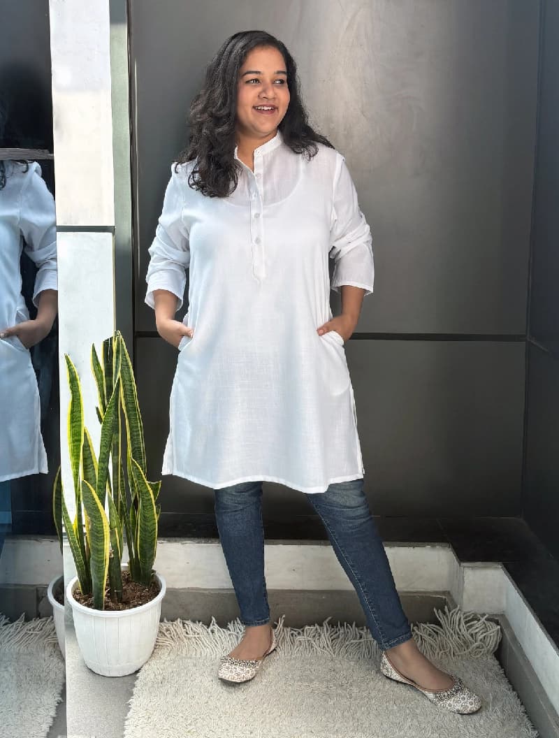 Women's White Festive Solid Regular Fit Kurta
