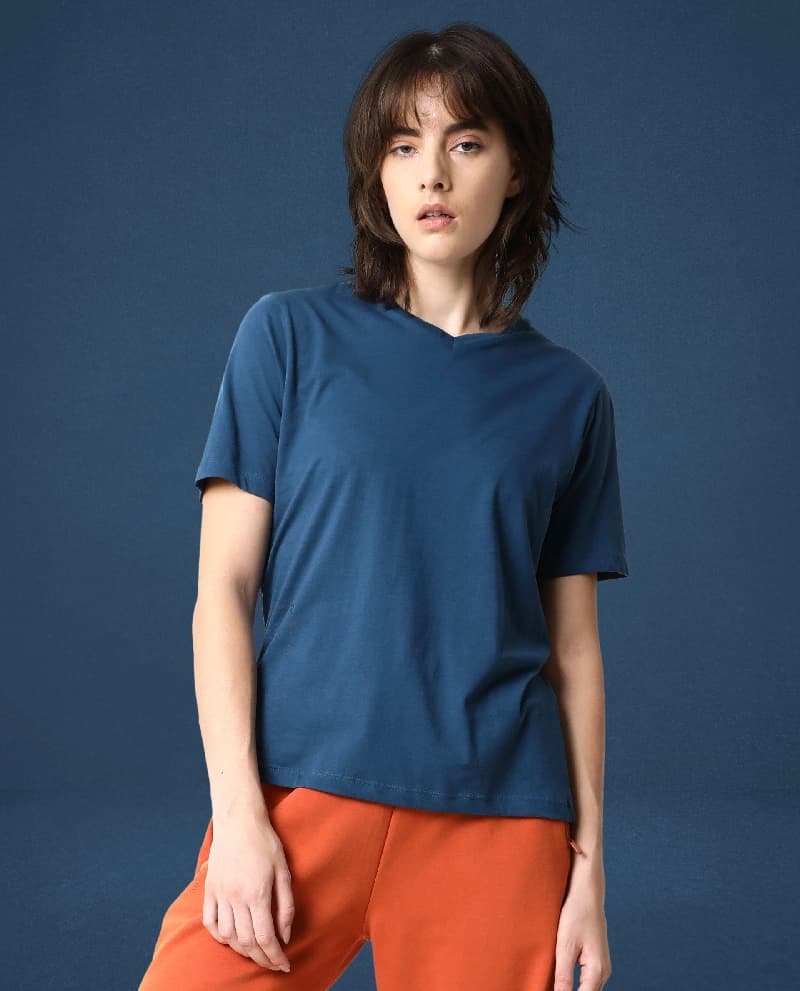 Women's Blue Casual Solid Regular Fit Tshirt