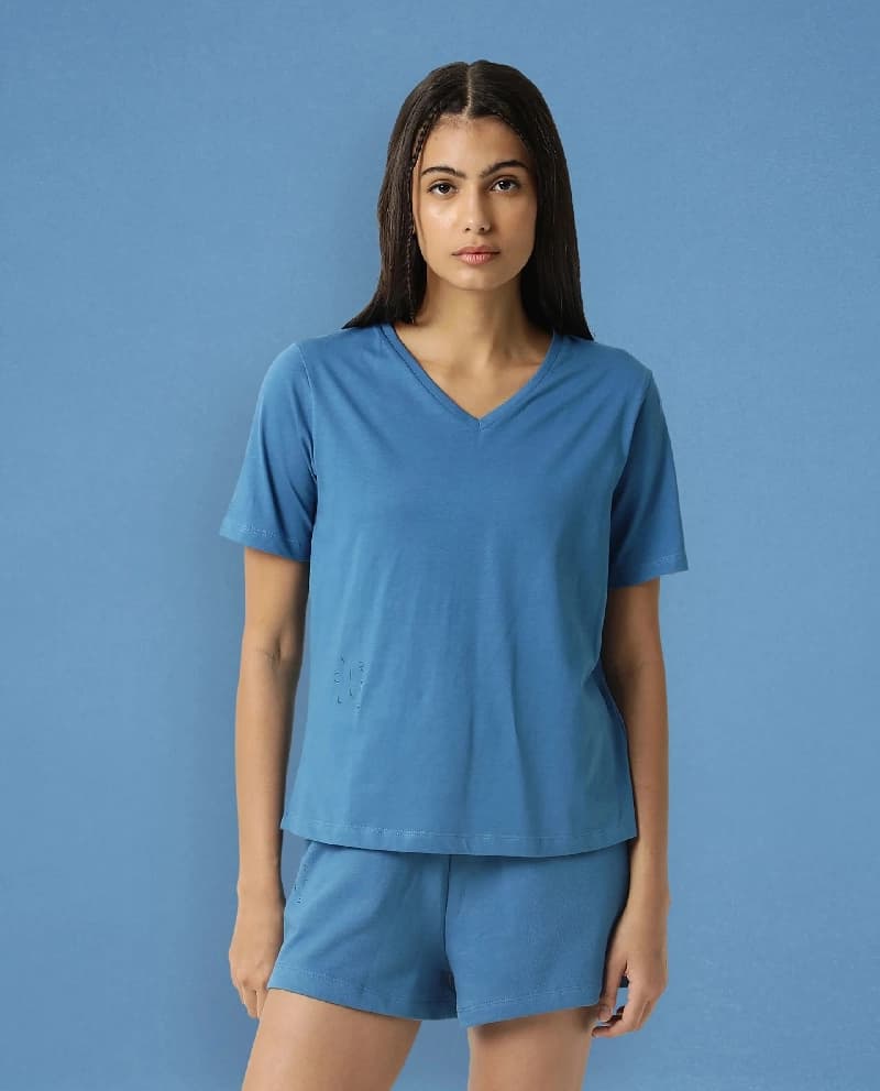 Women's Blue Casual Solid Regular Fit Tshirt