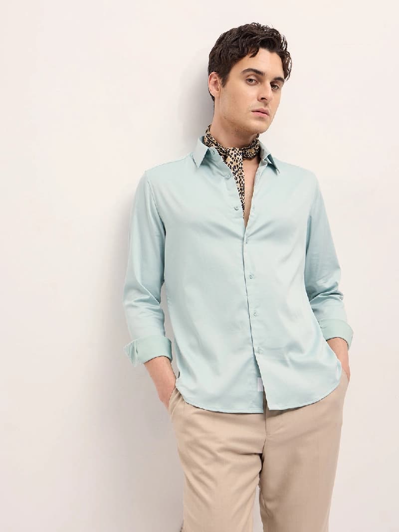 Men's Green Casual Solid Slim Fit Shirt