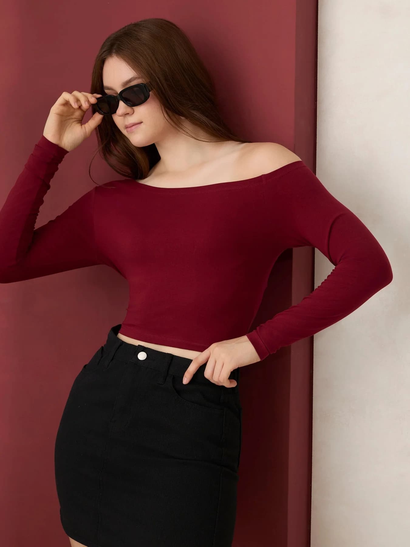 Women's Red Casual Solid Slim Fit Top