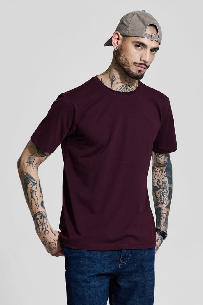 Men's Red Casual Solid Slim Fit Tshirt
