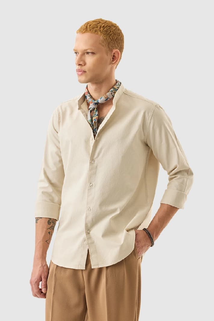 Men's Beige Casual Solid Slim Fit Cotton Shirt